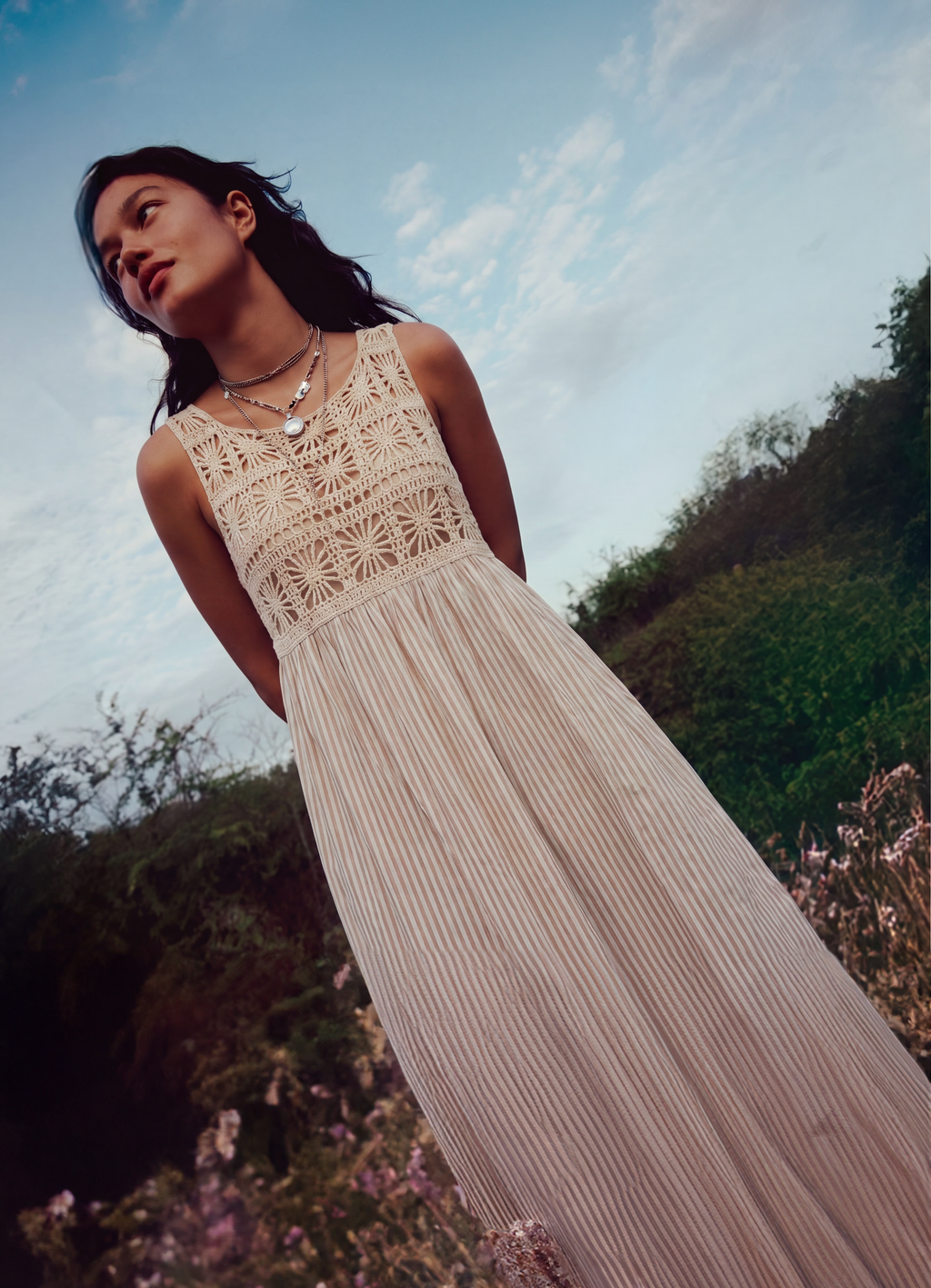 Vestido Crochet Beige